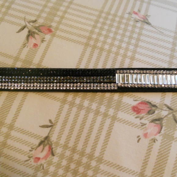 Suede, Bling Choker - Picture 4 of 6